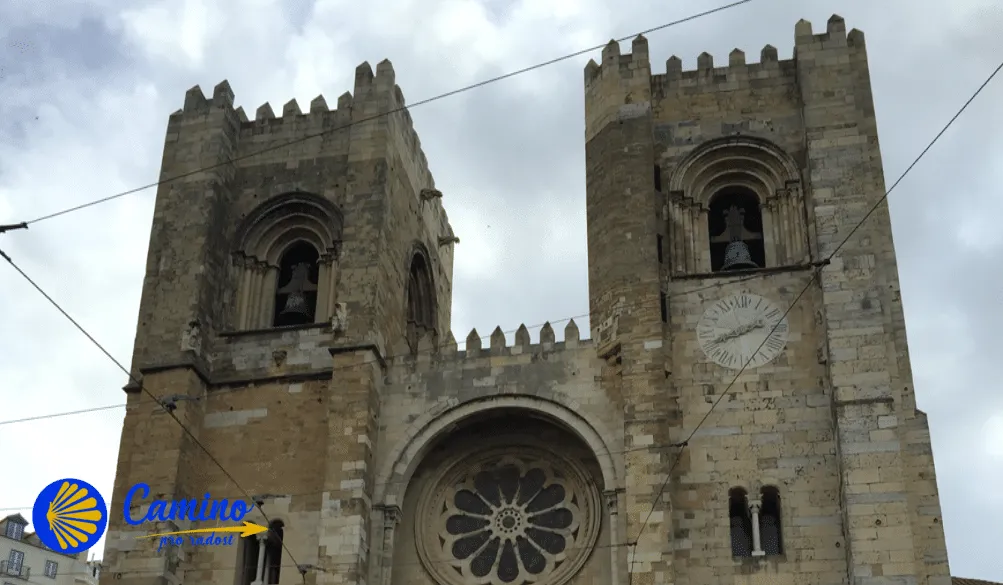 Pohled na trasu Portugalské cesty cestou do Santiaga de Compostela