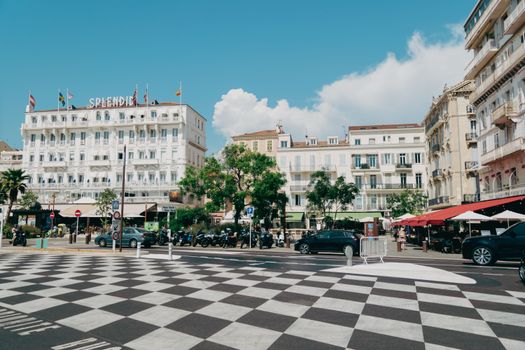 Zájezd do Cannes