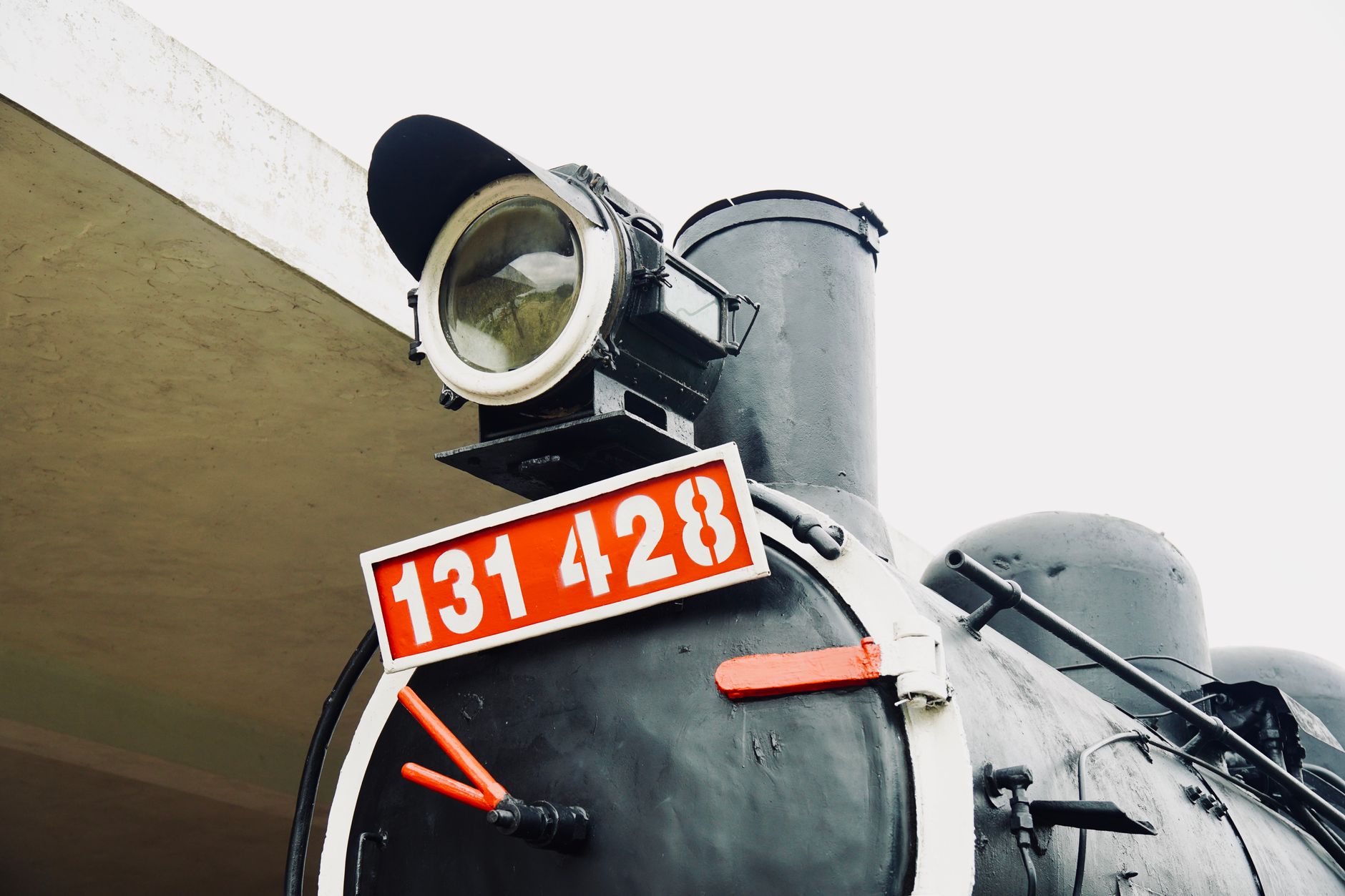 Historická parní lokomotiva v železničním muzeu Cité du Train v Mylhúzách