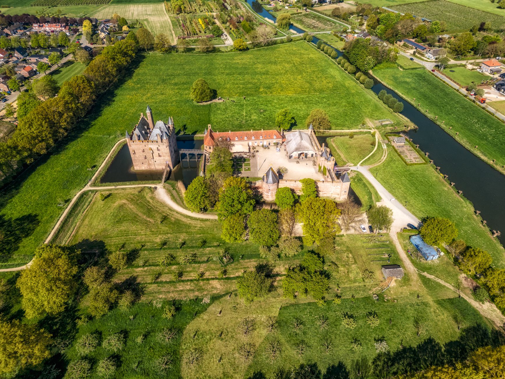 Letecký pohled na hvězdicovou pevnost Naarden s vodními příkopy a bastiony